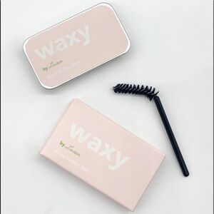 Liaison brow wax